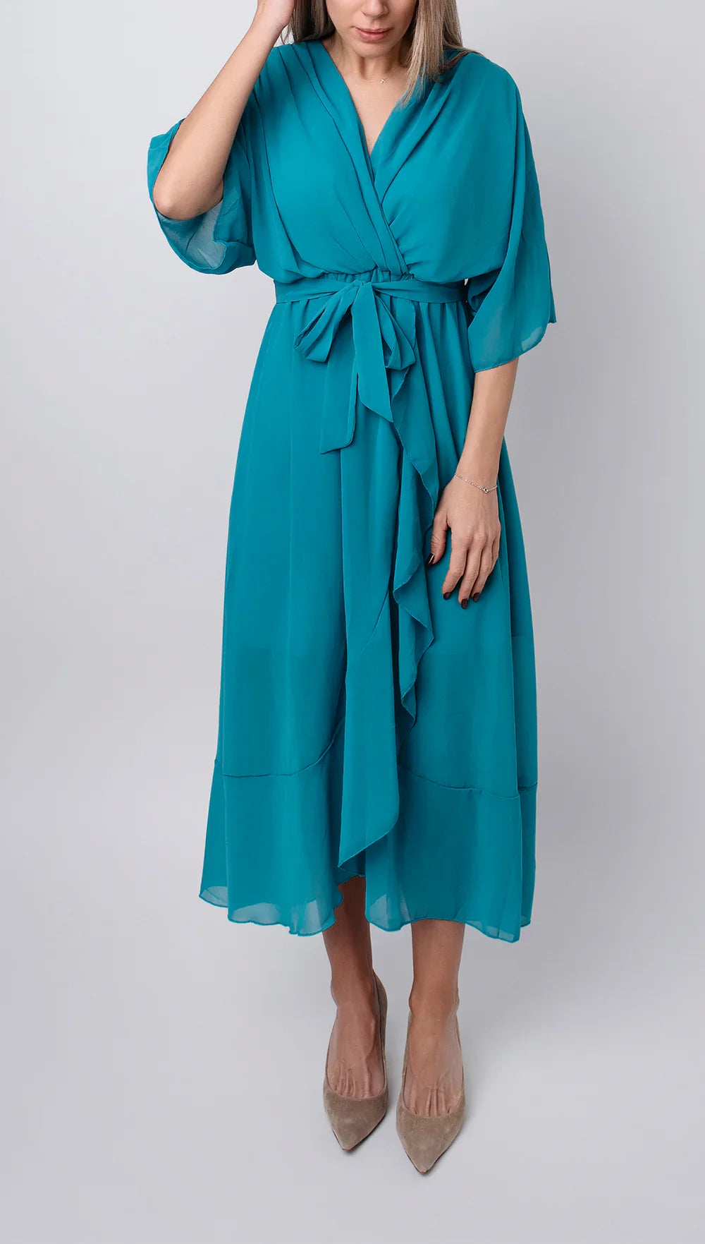 MONAÉ™ – ELEGANTE VESTIDO DE GASA CON CUELLO EN V
