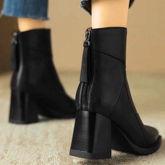 KAROL™ ELEGANCIA ATEMPORAL