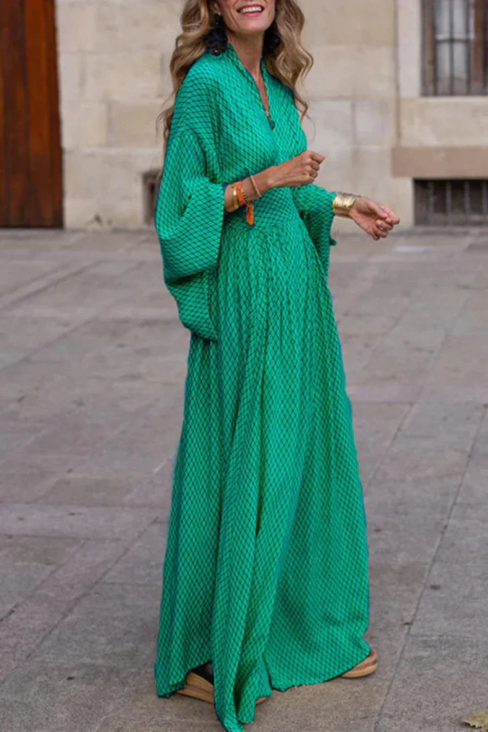 VÉROLINE™ – PRINTED MAXI DRESS WITH LONG SLEEVES AND V-NECK